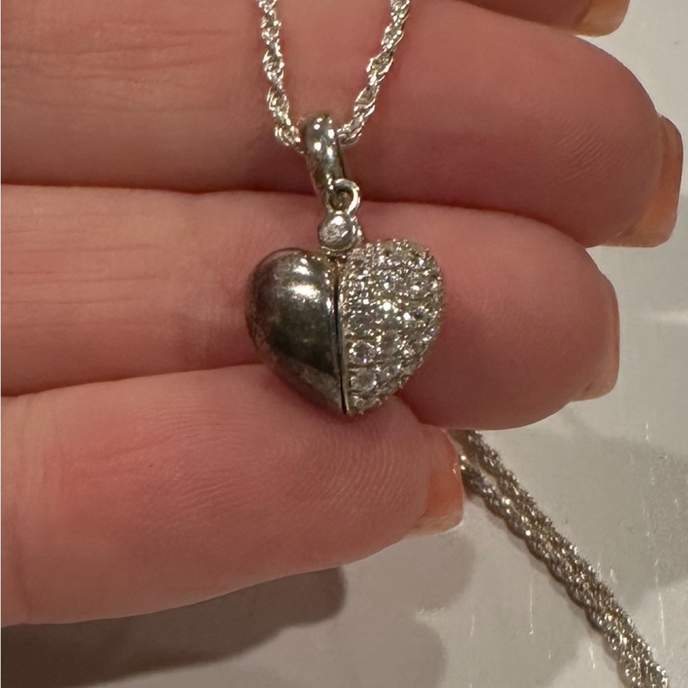 Chamilia sterling silver adjustable chain with heart charm